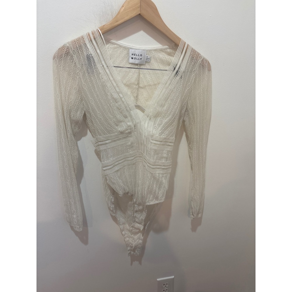 Hello Molly White Lace Long Sleeve Bodysuit Open Back V-Neck Size 6 M AU10